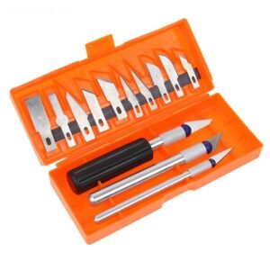 Набор резцов по дереву пластмассовые ручки 13 шт.