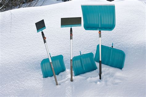 Лопата д/уборки снега 40см с/кромкой из нерж.стали/ Gardena 3242-20 03240-20