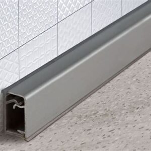 Плинтус д/столешн. алюмин. ГРЕЙС 25х10мм серебро 3