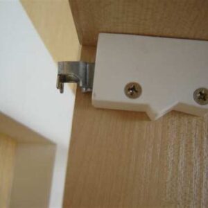 Навес д/крепления шкафа универсальный бежевый пластик  069-039