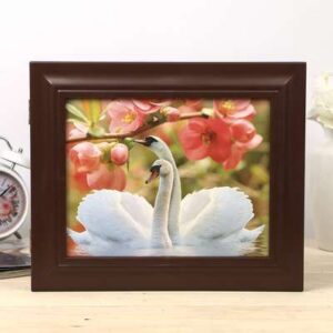 Ключница "ЛЕБЕДИ С САКУРОЙ " 26х31х4