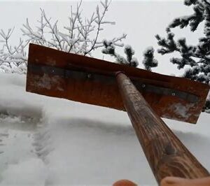 Скребок  д/уборки снега с крыш  №18