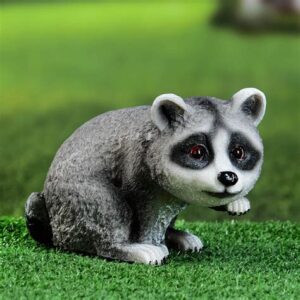 Фигура садовая "Енот на пне" 6709021